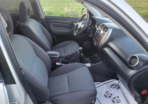 Toyota RAV4 cena 19900 przebieg: 226000, rok produkcji 2004 z Piekary Śląskie małe 497
